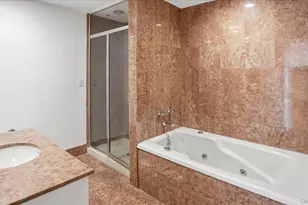 100 Cutter Mill Rd, Great Neck, NY 11021 - Photo 15