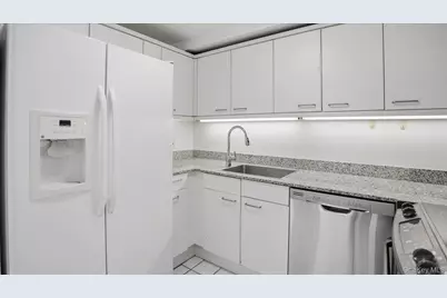 100 Cuttermill Road #4M, Great Neck, NY 11021 - Photo 9