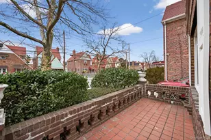 133-15 228th St, Springfield Gardens, NY 11413 - Photo 11