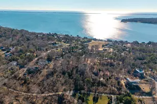 32 Old Canoe Place Rd, Hampton Bays, NY 11946 - Photo 11