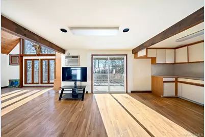 32 Old Canoe Place Road, Hampton Bays, NY 11946 - Photo 7