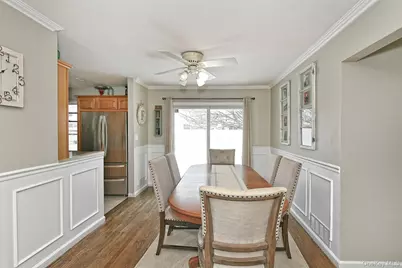 18 Vassar Lane, Hicksville, NY 11801 - Photo 11