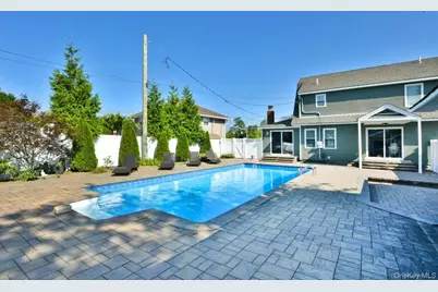 3 Berryhill Lane, Bethpage, NY 11714 - Photo 35