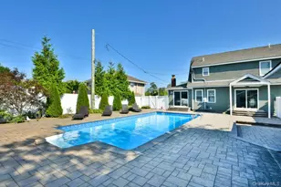 3 Berry Hill Ln, Bethpage, NY 11714 - Photo 35