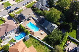 3 Berry Hill Ln, Bethpage, NY 11714 - Photo 43