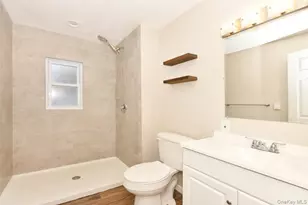 3 Berry Hill Ln, Bethpage, NY 11714 - Photo 25