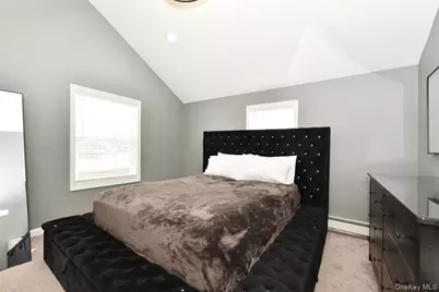 3 Berryhill Lane, Bethpage, NY 11714 - Photo 17