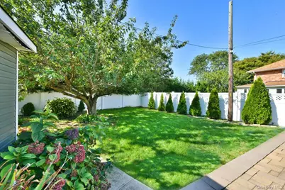 3 Berryhill Lane, Bethpage, NY 11714 - Photo 39