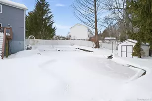 1010 Pine View, New Windsor, NY 12553 - Photo 29