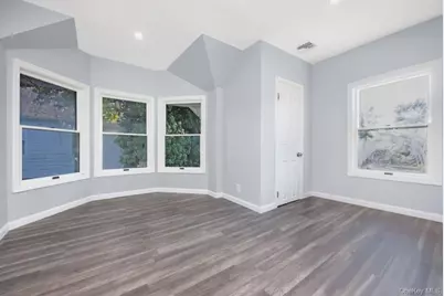 178 N Ocean Avenue, Patchogue, NY 11772 - Photo 17