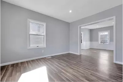 178 N Ocean Avenue, Patchogue, NY 11772 - Photo 7