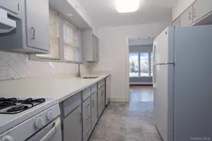 24 McKinley Ave, White Plains, NY 10606 - Photo 19