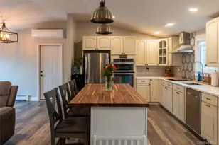 167 8th Ave, Holtsville, NY 11742 - Photo 5