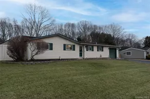 167 8th Ave, Holtsville, NY 11742 - Photo 11