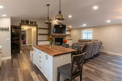 167 8th Avenue, Holtsville, NY 11742 - Photo 7