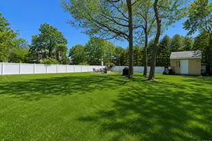 54 Beacon St, Shirley, NY 11967 - Photo 19