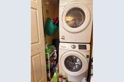 2712 Schleigel Boulevard, Amityville, NY 11701 - Photo 17