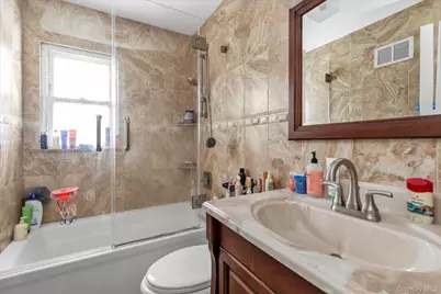 16 Layton Street, Freeport, NY 11520 - Photo 13