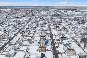 16 Layton St, Freeport, NY 11520 - Photo 23