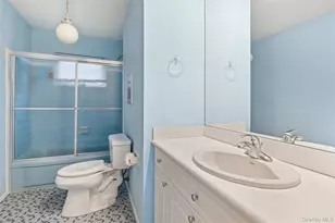 1864 Cynthia Ln, Merrick, NY 11566 - Photo 19