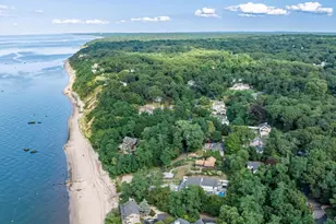 95 Sound Beach Blvd, Sound Beach, NY 11789 - Photo 3