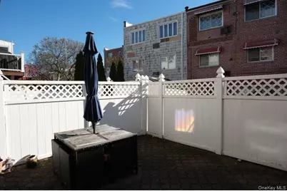 2816 Collis Place, Bronx, NY 10465 - Photo 11