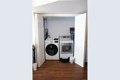 2816 Collis Place, Bronx, NY 10465 - Photo 9