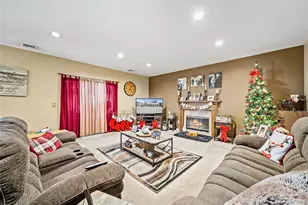 3 Crystal Brook Ct, Islip, NY 11751 - Photo 19