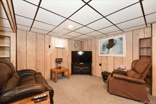 236 Thelma Ave, Merrick, NY 11566 - Photo 19