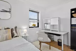 46 Terrace Cir, Great Neck, NY 11021 - Photo 7