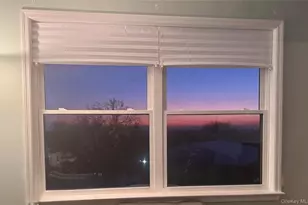 678 Sierra Vista Ln, Valley Cottage, NY 10989 - Photo 3