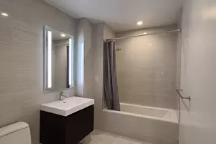 13105 40th Rd, Flushing, NY 11354 - Photo 7