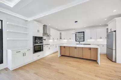 45 Ramble Lane, Levittown, NY 11756 - Photo 11