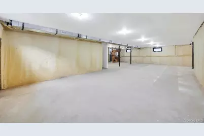 45 Ramble Lane, Levittown, NY 11756 - Photo 41