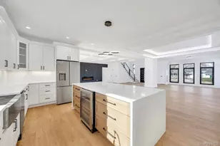 45 Ramble Ln, Levittown, NY 11756 - Photo 13