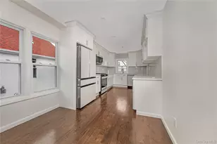 1043 Delaware Ave, Island Park, NY 11558 - Photo 5