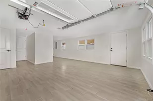 1043 Delaware Ave, Island Park, NY 11558 - Photo 15