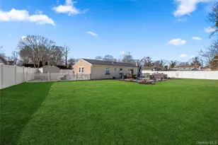 9 Golf Course Rd, Bellport, NY 11713 - Photo 13