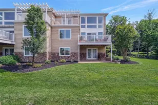 11 Theresa Ln, Port Jefferson, NY 11777 - Photo 5