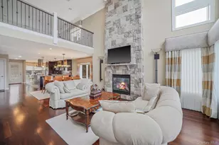 11 Theresa Ln, Port Jefferson, NY 11777 - Photo 7