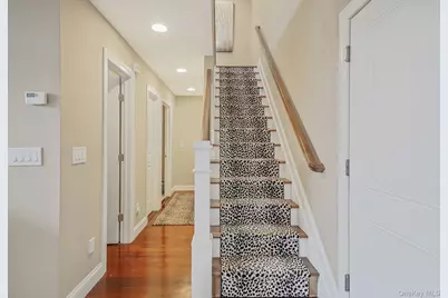 11 Theresa Lane, Port Jefferson, NY 11777 - Photo 19