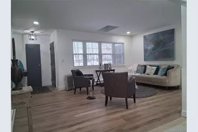 917 Sipp Avenue, Patchogue, NY 11772 - Photo 11