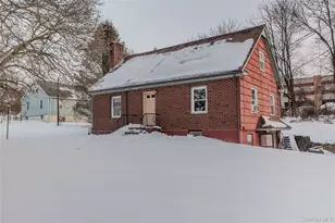 42 W Cedar St, Poughkeepsie, NY 12601 - Photo 3