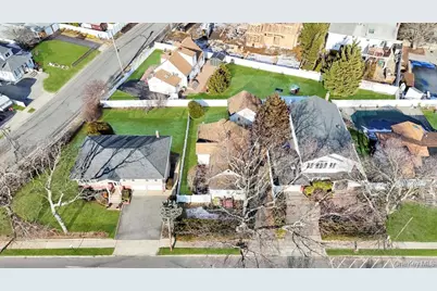 31 Cherry Avenue, Bethpage, NY 11714 - Photo 3