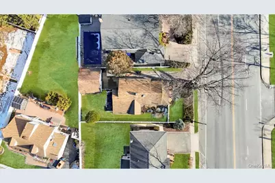 31 Cherry Avenue, Bethpage, NY 11714 - Photo 5