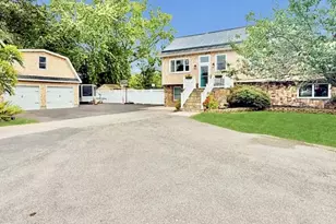 361 Rider Ave, Patchogue, NY 11772 - Photo 3