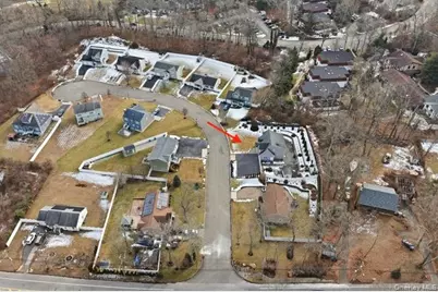 4 Macintosh Lane, Selden, NY 11784 - Photo 25