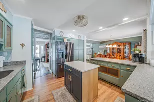 47 Grover Ln, East Northport, NY 11731 - Photo 9