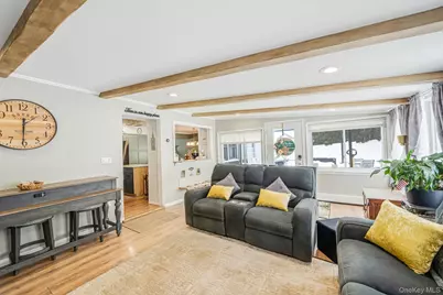 47 Grover Lane, East Northport, NY 11731 - Photo 15