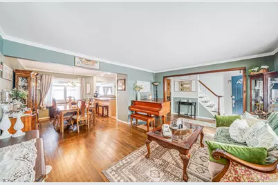 47 Grover Lane, East Northport, NY 11731 - Photo 3